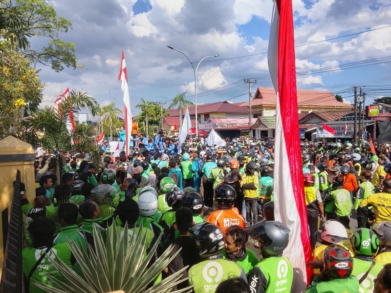 Ribuan Ojek Online Geruduk Polda Riau Pasca Meninggalnya Ojol di Jakarta