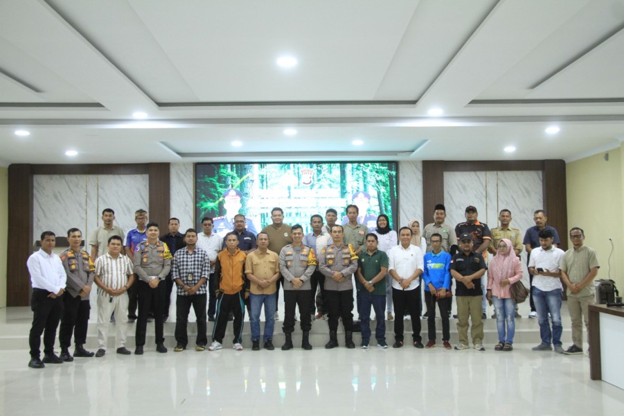 Akhir Tahun 2025, Kapolres Inhu Paparkan Capaian Kinerja dan Kasus Menonjol di Hadapan Media