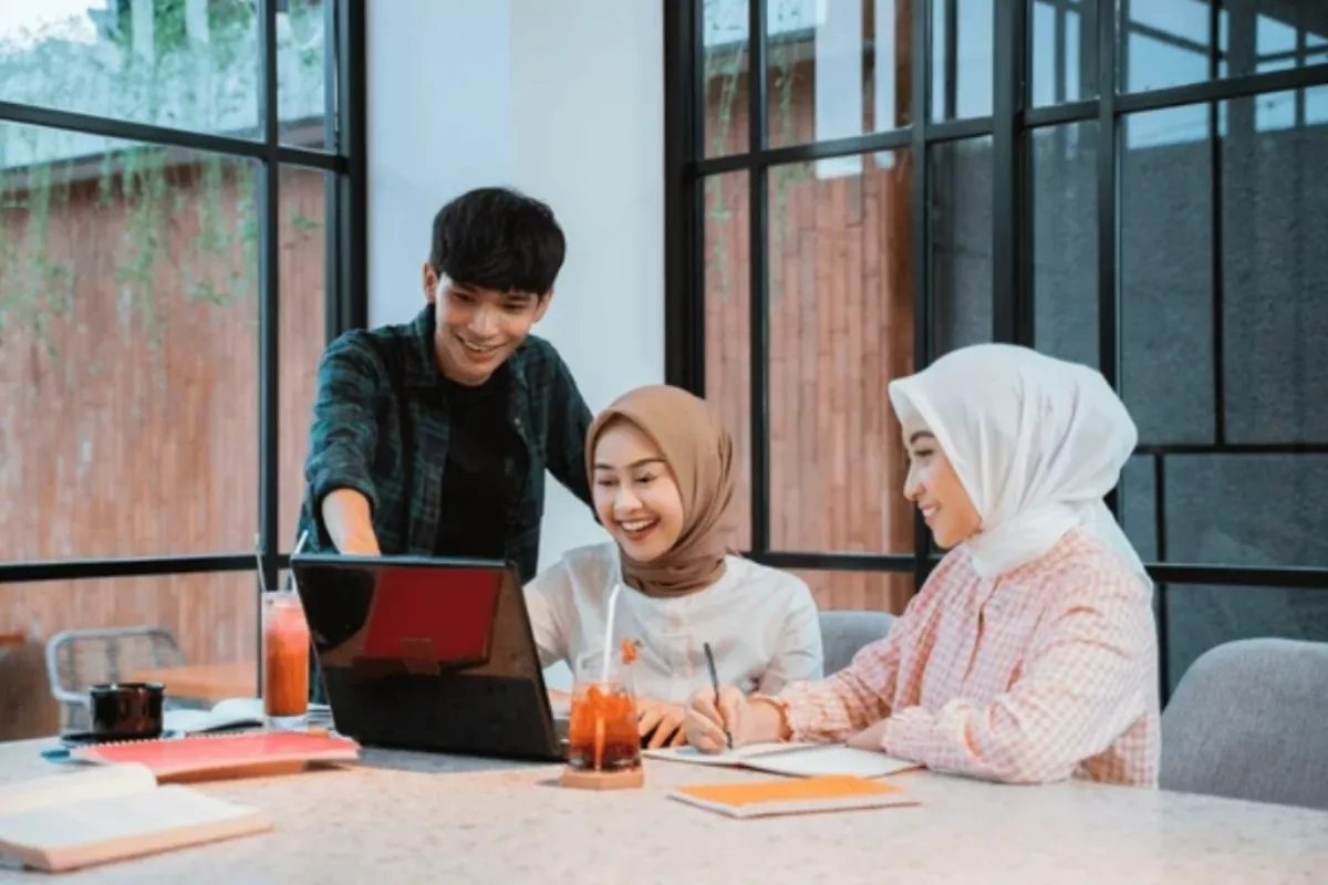 Tips Memotivasi Diri Agar Produktif Setiap Hari di Kantor