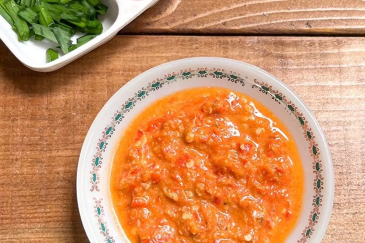 Pedasnya Nendang! Intip Cara Membuat Sambal Soto Rahasia