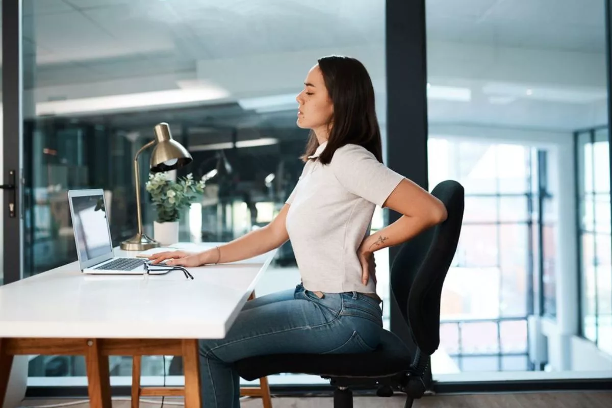 Tips Praktis Cegah Bahaya Terlalu Banyak Duduk Bagi Kesehatan