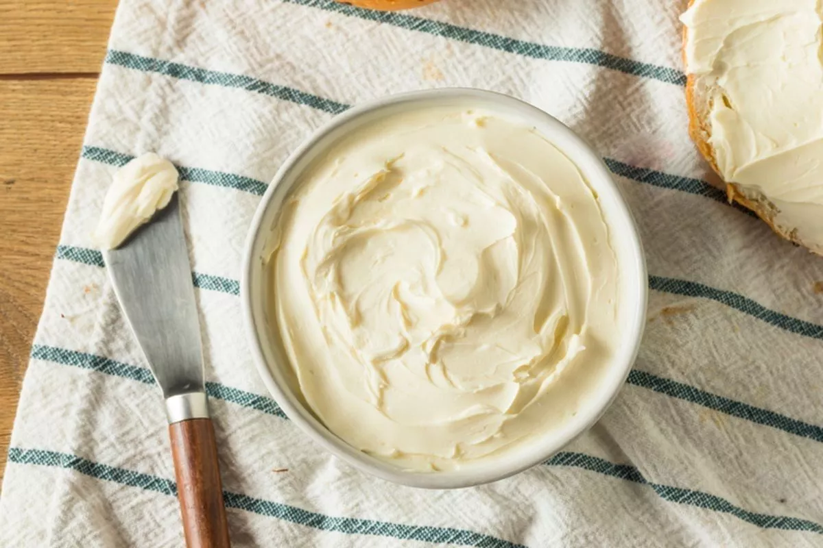 4 Merk Cream Cheese Lokal yang Murah dan Bagus untuk Burnt Cheesecake