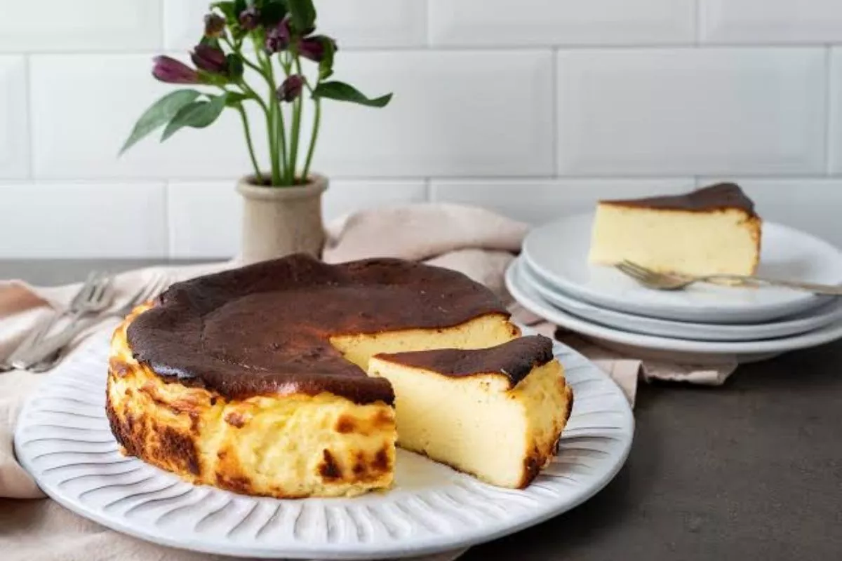 Berapa Jam Burnt Cheesecake Harus Disimpan di Kulkas? Ini Jawabnya!