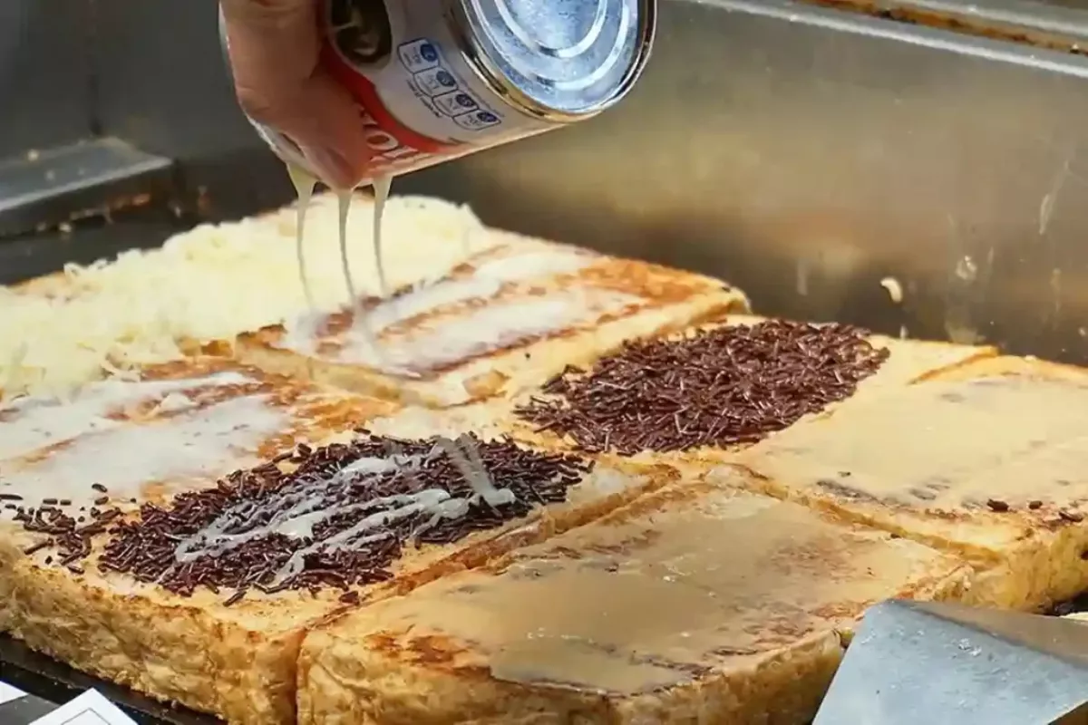 Panduan Memulai Bisnis Roti Bakar / Martabak Manis