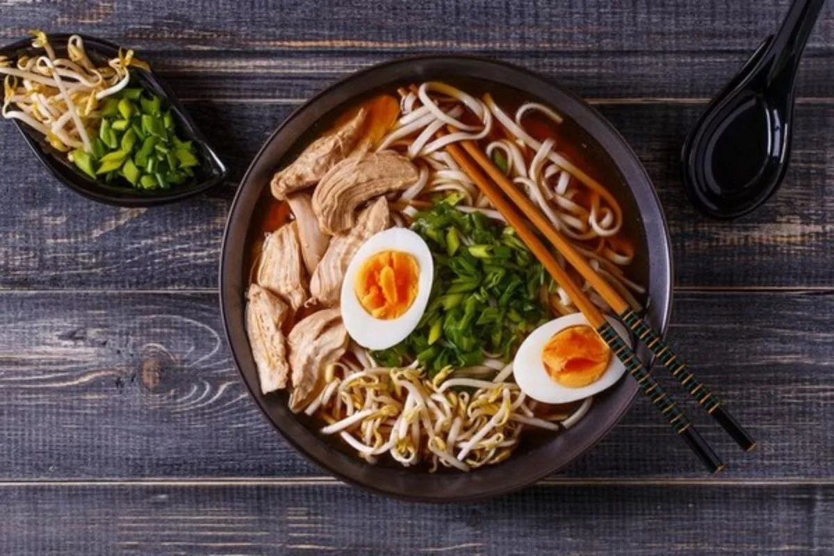 Tips dan Teknik Mengentalkan Kuah Ramen Tanpa Merusak Rasa Asli Kaldu