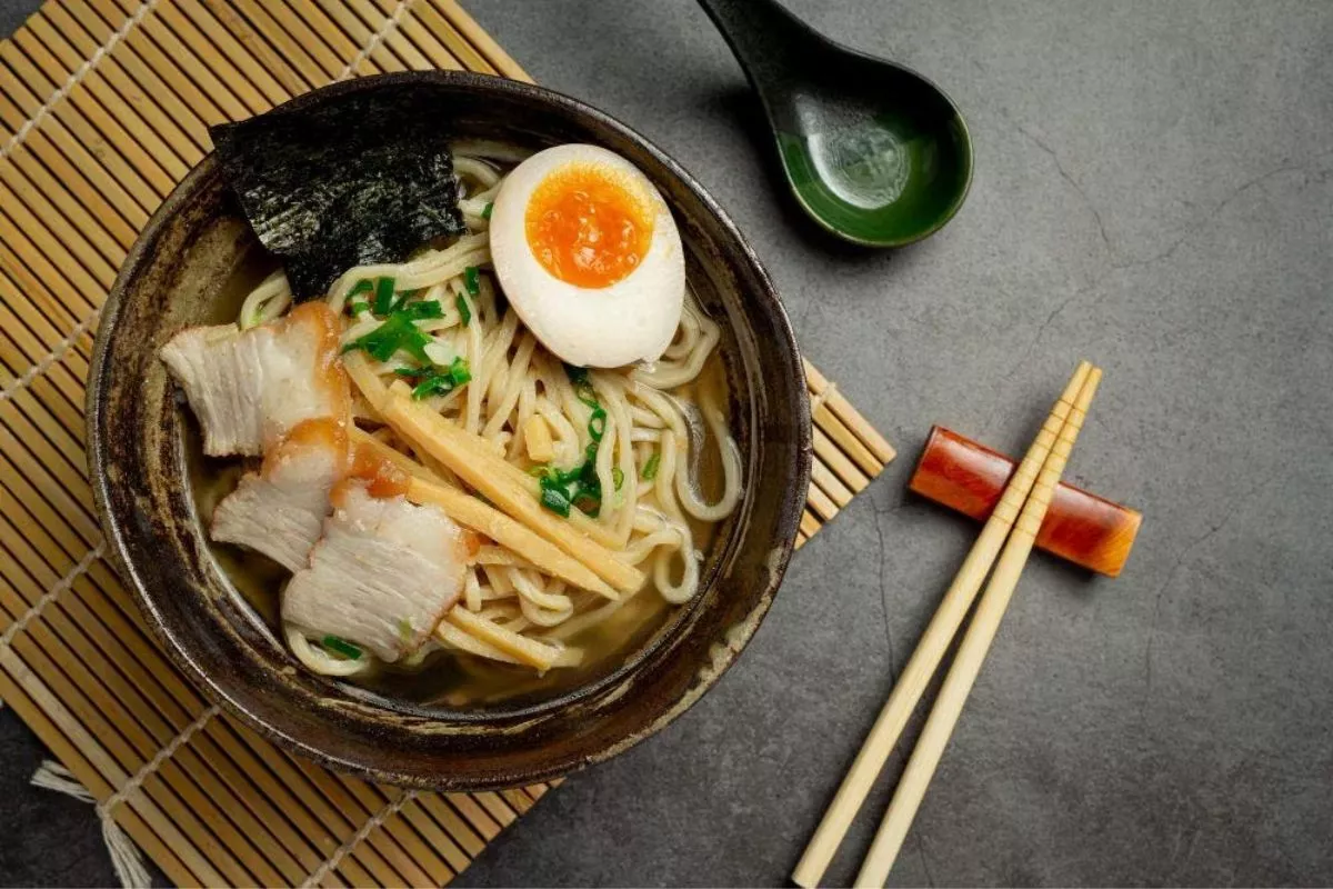 Cara dan Solusi Mengatasi Kuah Ramen yang Terlalu Asin atau Hambar
