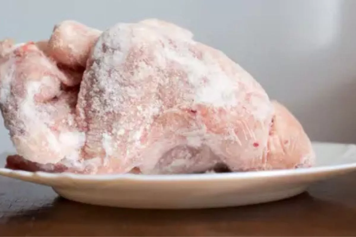 Meleleh Instan! Rahasia Cairkan Ayam Beku Tanpa Merusak Rasa