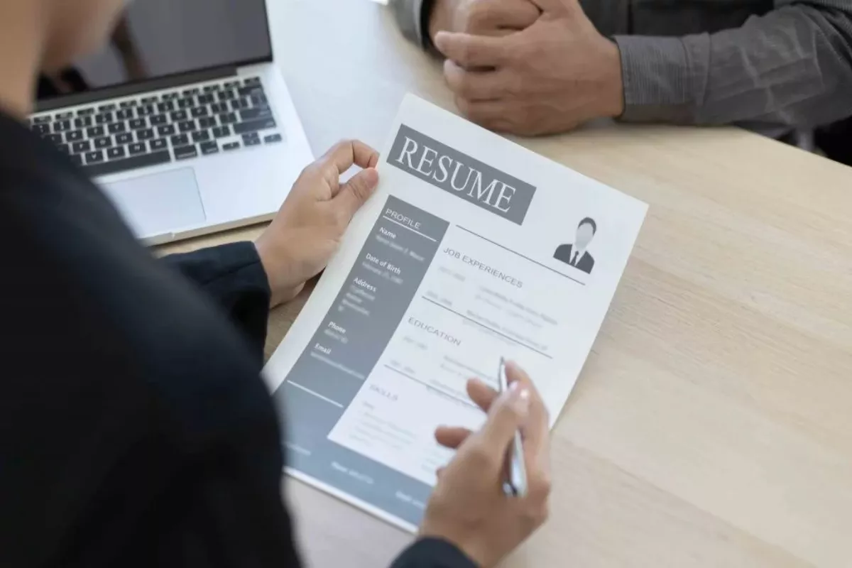 Cara Seleksi Karya Terbaik untuk Dokumen Kerja Profesional