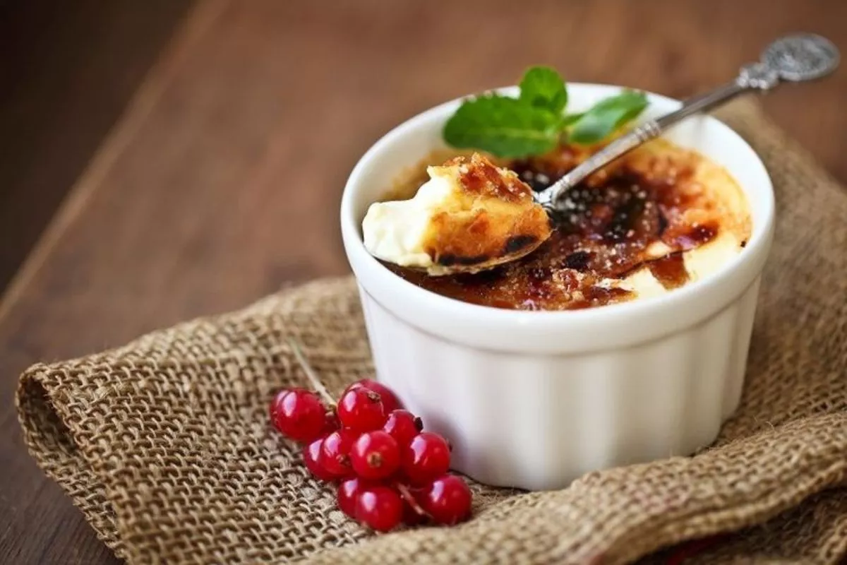Kenapa Creme Brulee Menggumpal dan Amis? Ini Penyebab dan Solusinya