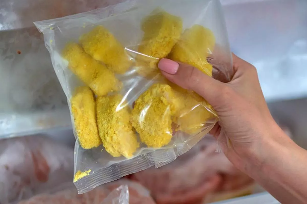 Awet Berbulan-bulan! Rahasia Cara Menyimpan Nugget Frozen Bebas Es