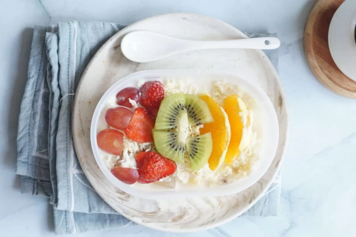 Detail Kalori Salad Buah Yogurt Rendah Lemak Cocok untuk Menu Diet