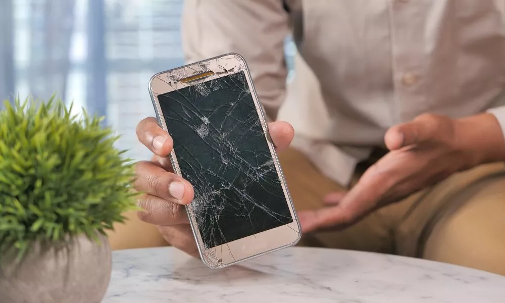 Ciri-Ciri Kerusakan LCD HP Bekas dan Cara Mencegahnya Awet