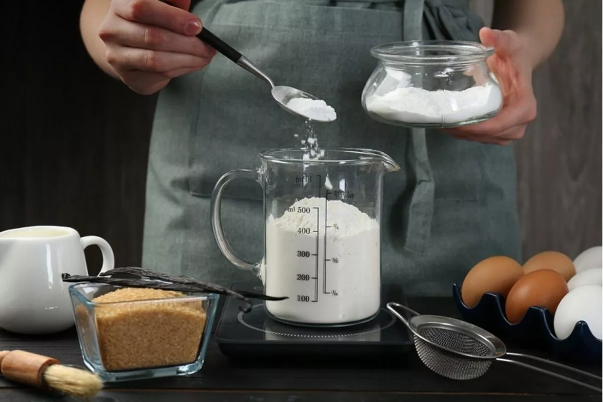 1 Sendok Makan Berapa Gram? Tabel Konversi Kue untuk Pemula Lengkap