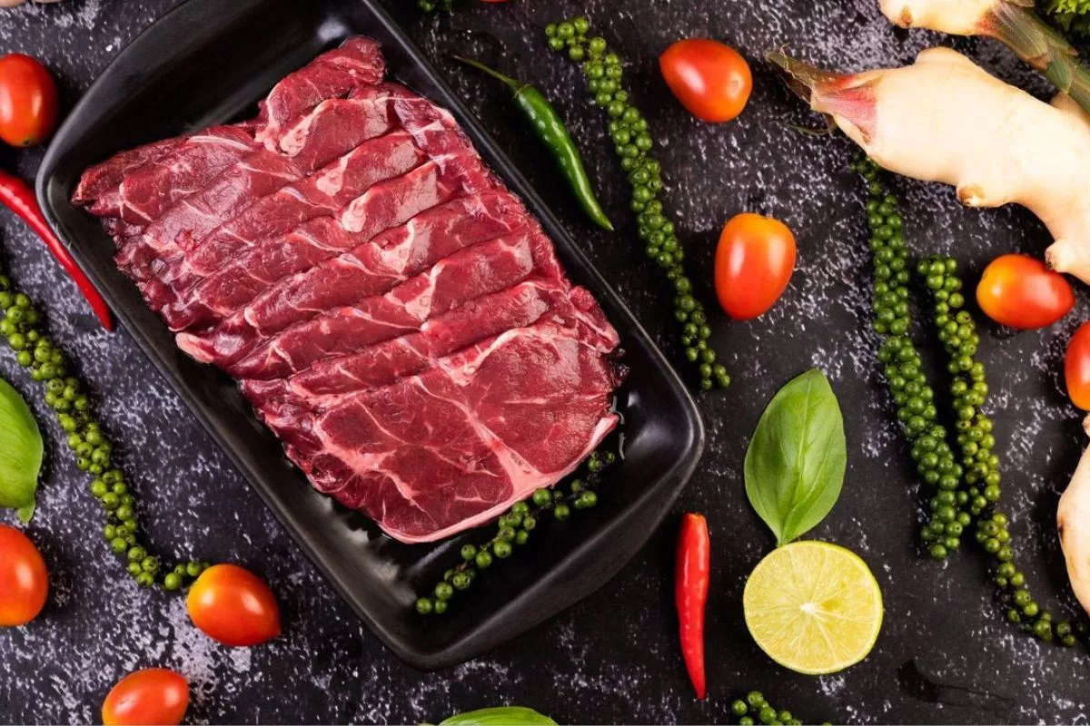 Daging Alot Bikin Kesal? Ini 7 Bahan Alami Paling Ampuh Pengempuk Sapi!