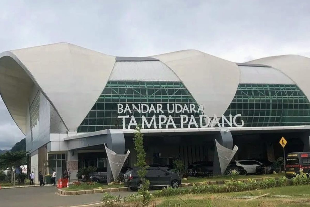 Bandara Tampa Padang Fasilitas dan Panduan Sebelum Terbang