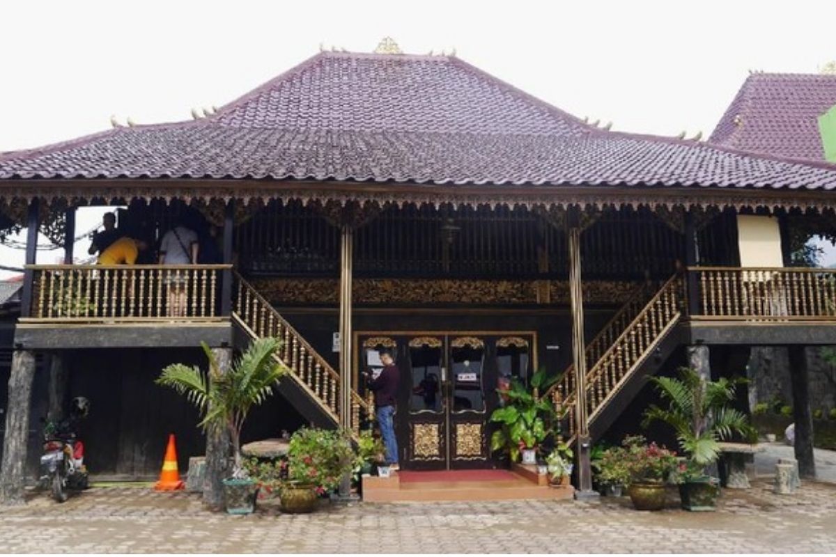Rumah Limas dan Filosofinya: Makna di Balik Arsitektur Palembang