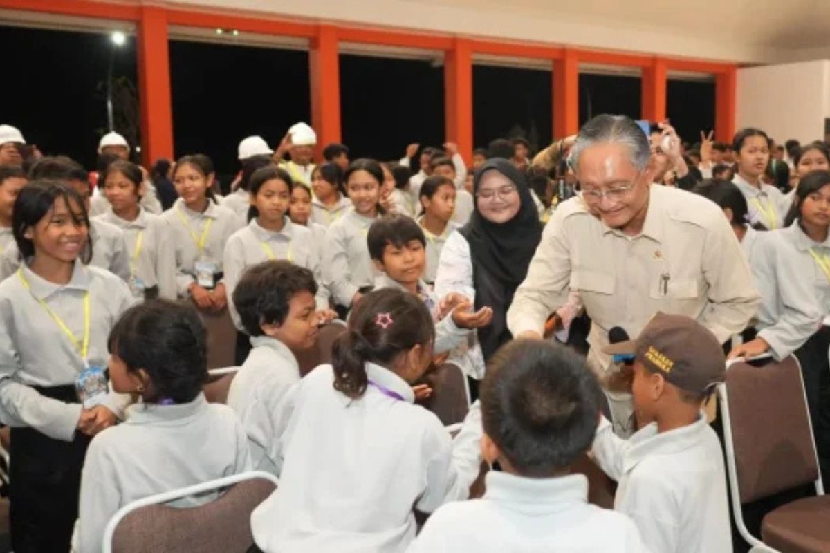 Dody Hanggodo: Keberhasilan Sekolah demi Kepentingan Masyarakat