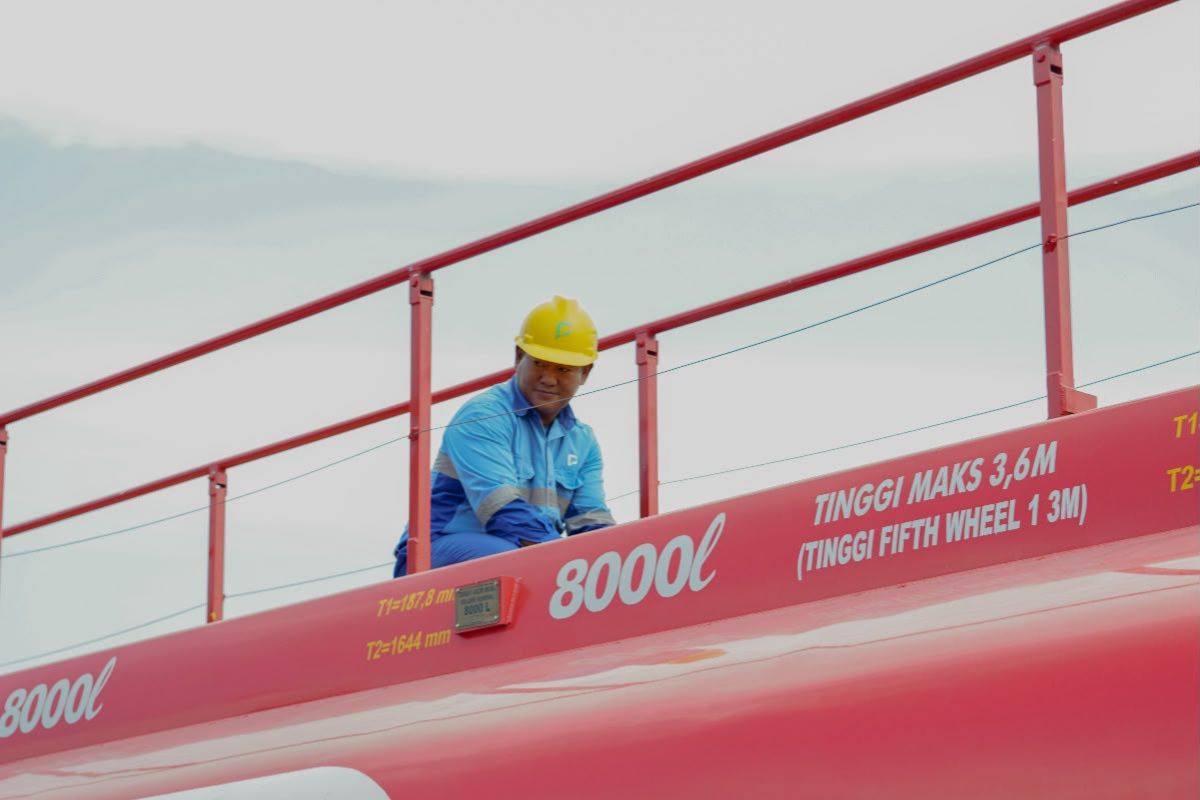 Elnusa Petrofin Jaga Pasokan BBM ke Seluruh SPBU Makassar