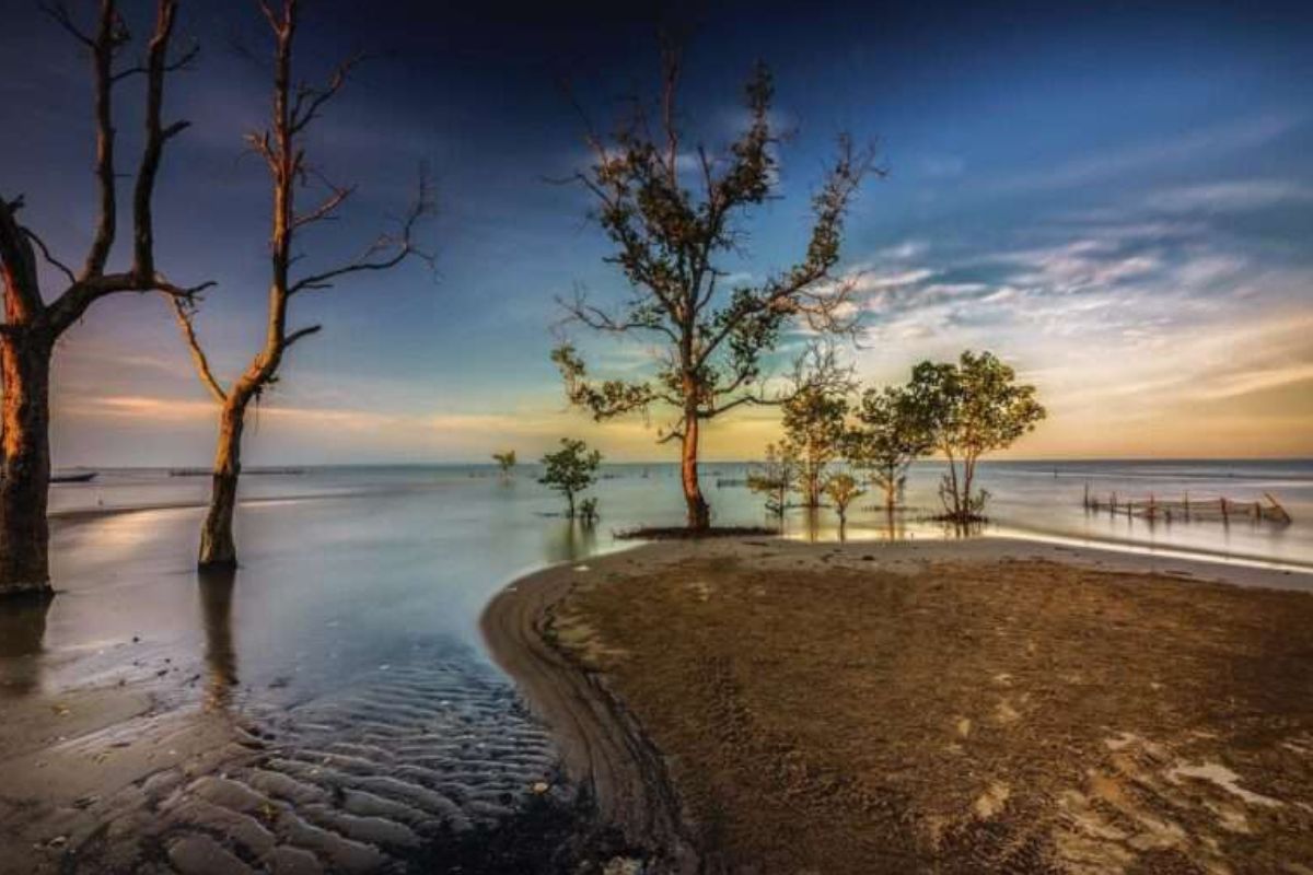 7 Pilihan Pantai yang Masih Sepi di Kalimantan Utara yang Wajin Diketahui!