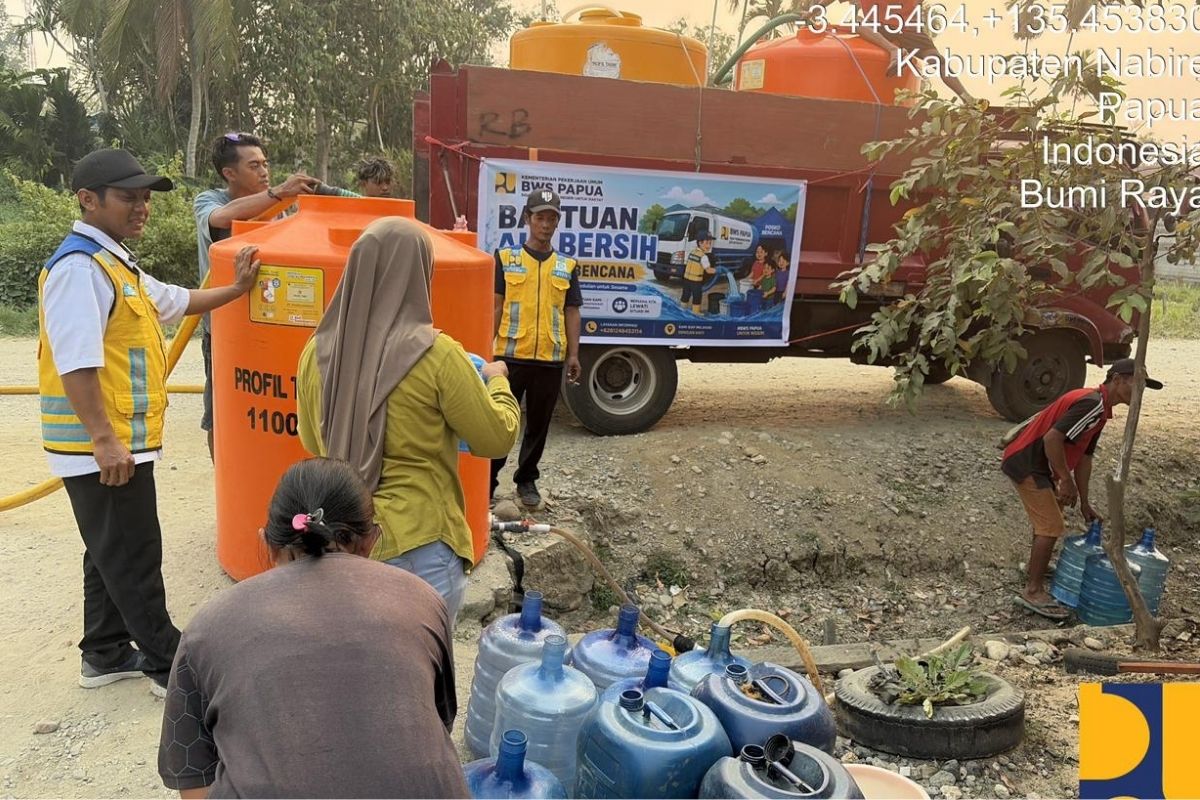 Menteri PU Dody Hanggodo Pastikan Air Bersih Tersalur ke Warga Nabire