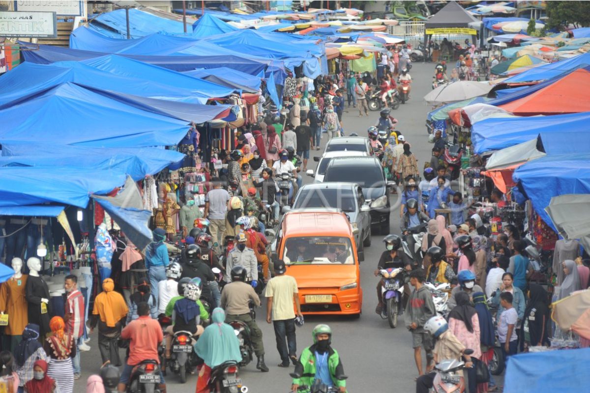 Pasar Tradisional Terbesar di Padang: Panduan Belanja