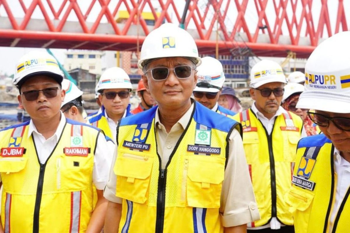 Menteri PU Dody Hanggodo Pimpin Operasi Modifikasi Cuaca Amankan 2.300 Km Irigasi Citarum