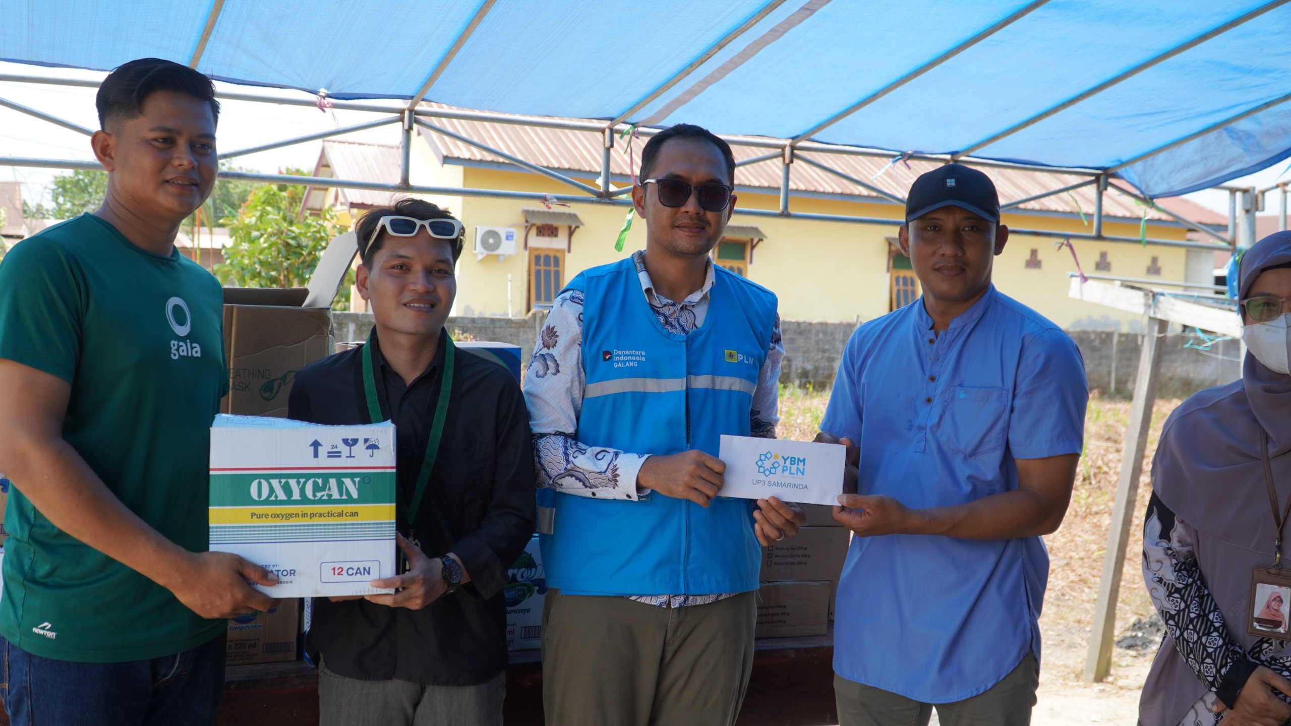 PLN UID Kaltimra Wujudkan Kepedulian ke Relawan Karhutla Pendingin