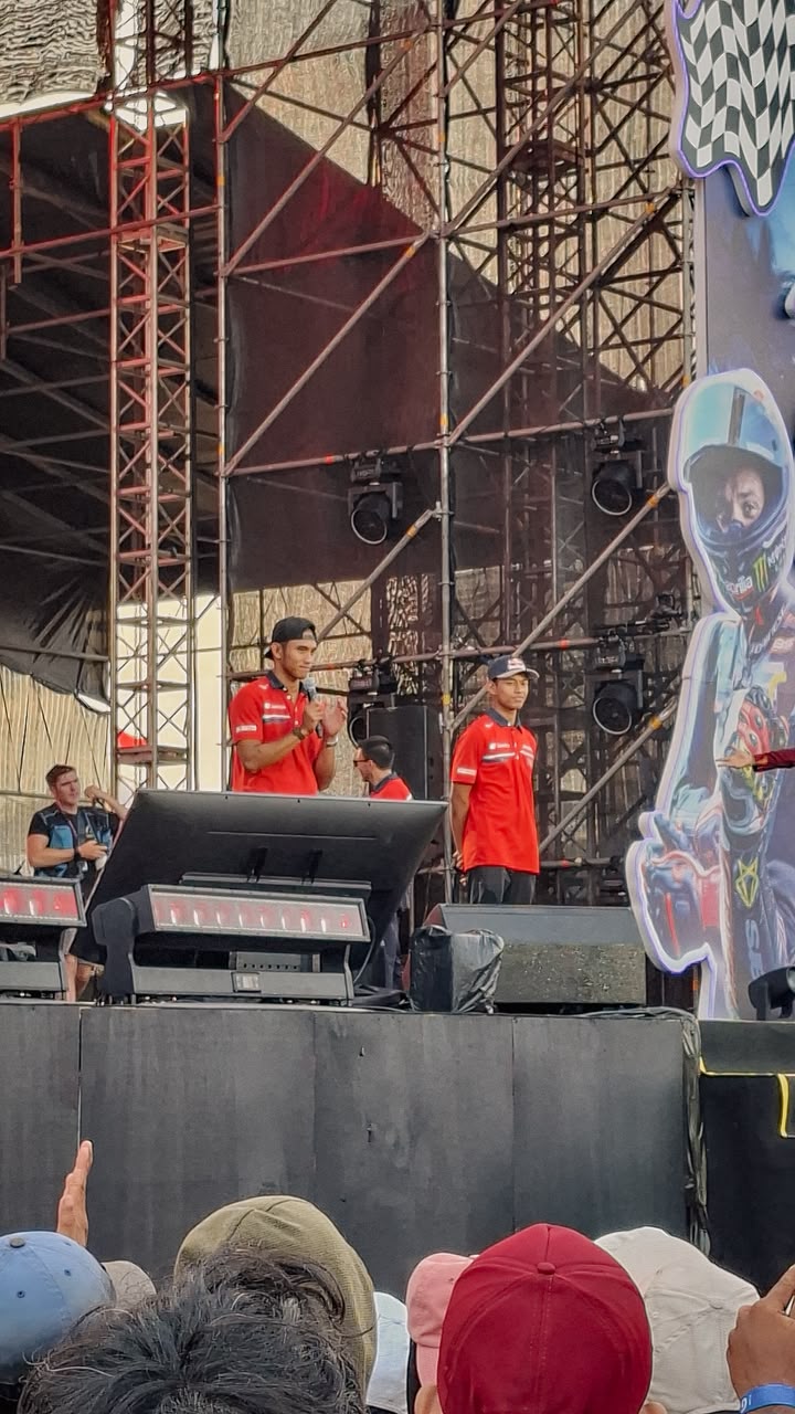 Tiket Penggemar Beri Banyak Aktivitas