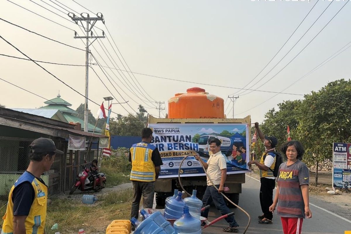 Menteri PU Dody Hanggodo Tangani Kekeringan di Tiga Permukiman Nabire
