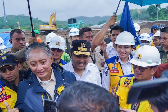 Sekolah Layak Buka Jalan Anak Pelosok Raih Cita-Cita